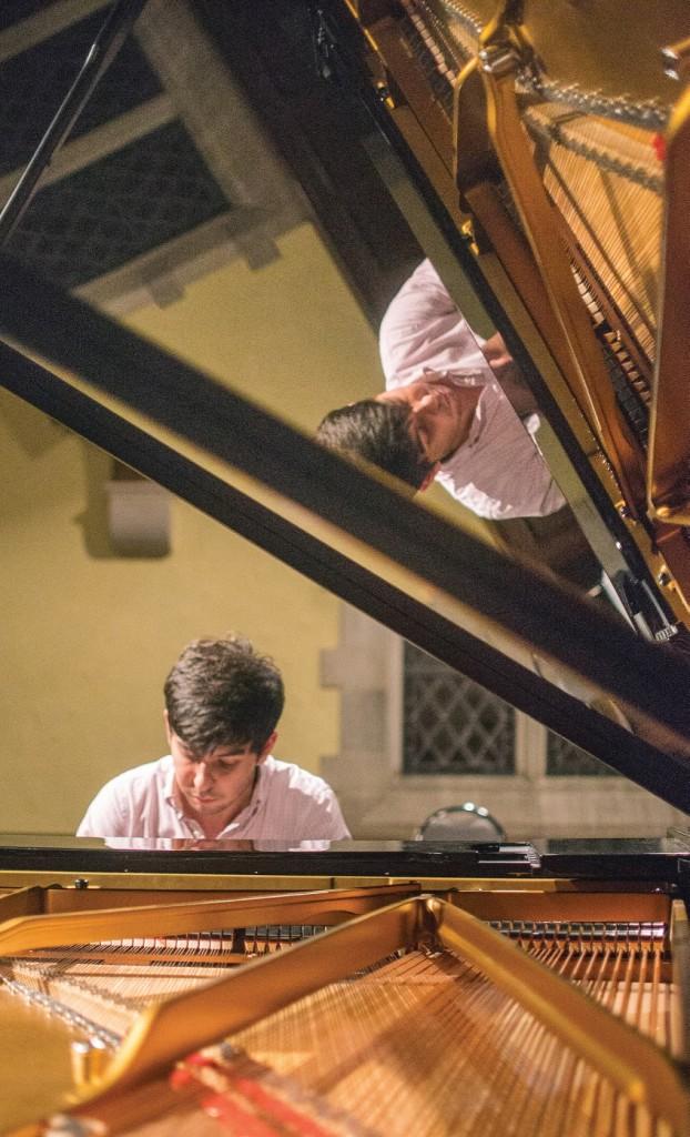 Park International Center for Music uses Steinway Pianos.