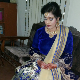 Zartasha Sani dressed in traditional Pakistani wedding attire before attending her friend's wedding.