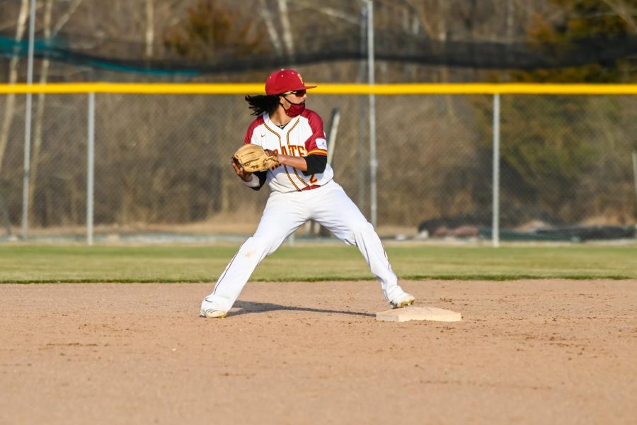 Freshman+infielder+Alex+Rodriguez+hit+the+walk-off+single+against+Harris-Stowe+State+for+Parks+first+win+this+season.