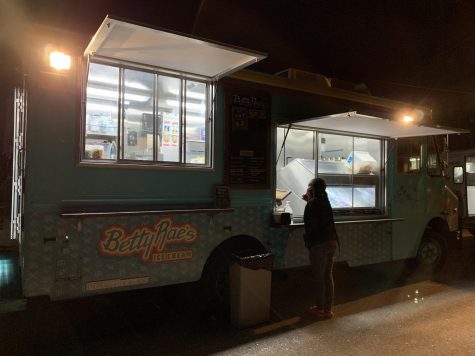 Betty Rae's food truck