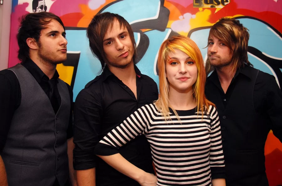 Paramore%2C+2000s+rock+band.