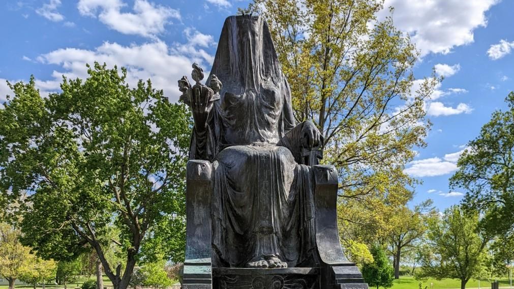 "Isis, Goddess of Life", bronze sculpture by Auguste Puttemans