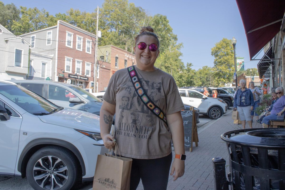 Downtown Parkville brings the community together to celebrate Taylor Swift's album release
